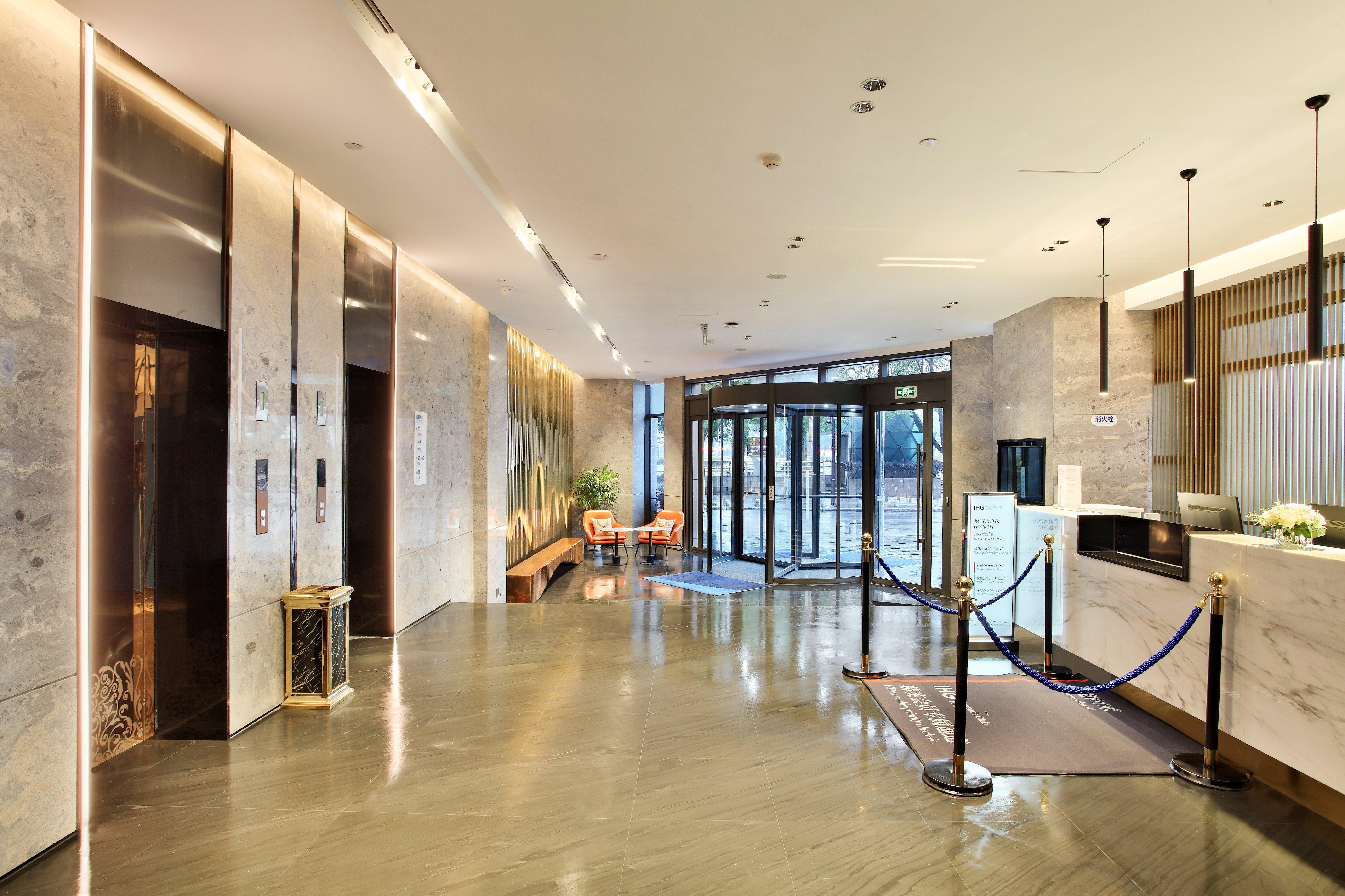 Holiday Inn Express Guilin City Center By Ihg Exteriör bild